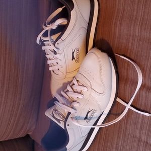 Slazenger leather sneakers/trainers US 8, EUR 41